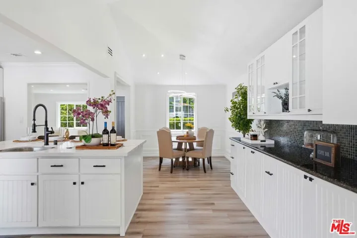 17721 Burbank Boulevard, Encino, California 91316
