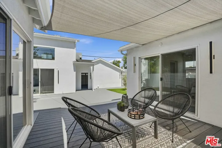 17721 Burbank Boulevard, Encino, California 91316