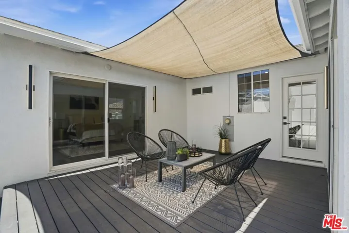 17721 Burbank Boulevard, Encino, California 91316