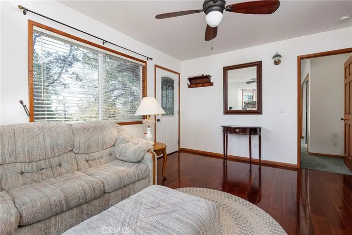 29288 Lake View, Cedar Glen, California 92321