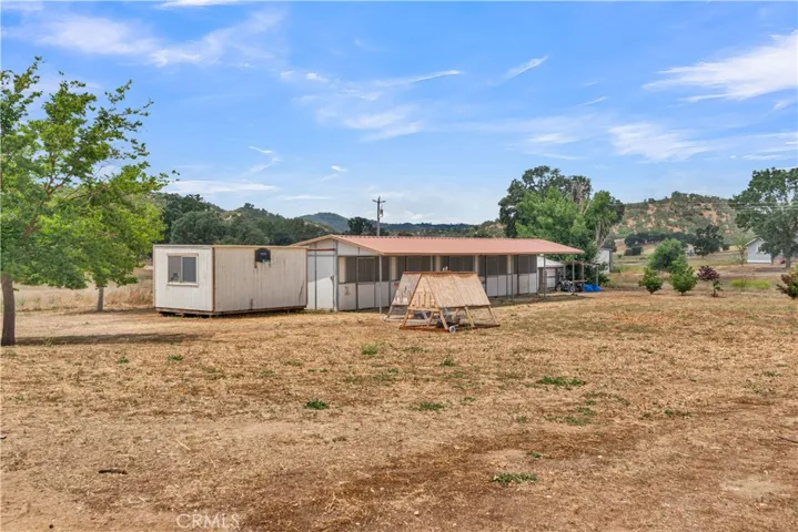 5 Stall Barnmaster Barn - Perfect for Horses or 4H Projects