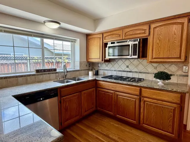 365 Sara Avenue, Sunnyvale, California 94086