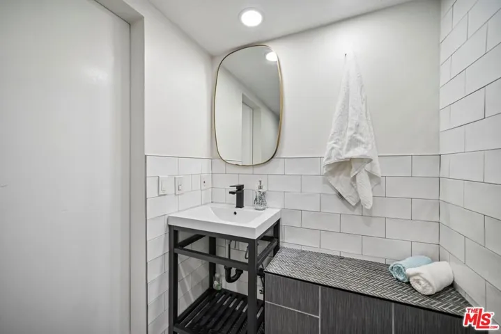 1010 Hammond Street 306, West Hollywood, California 90069