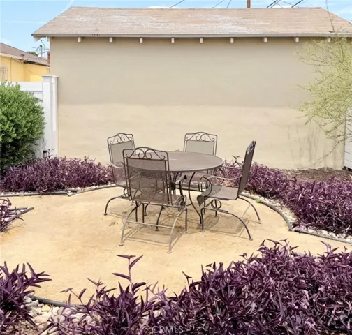 3722 Somerset, Los Angeles, California 90016