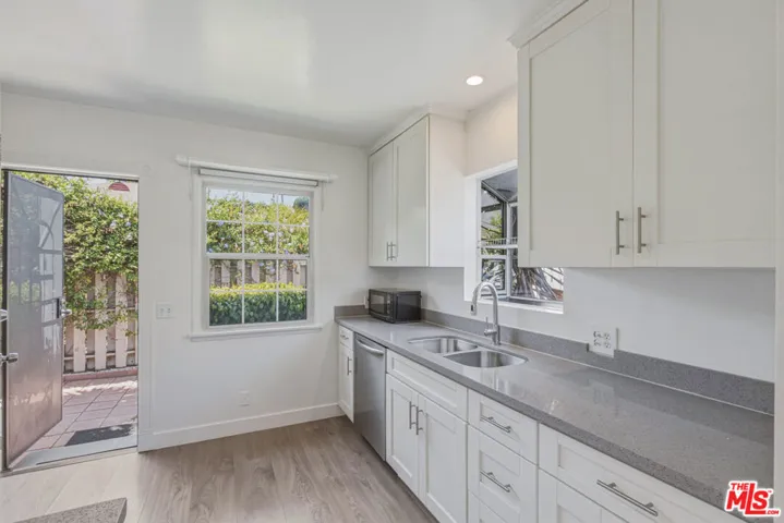4177 Ince Boulevard 1/2, Culver City, California 90232