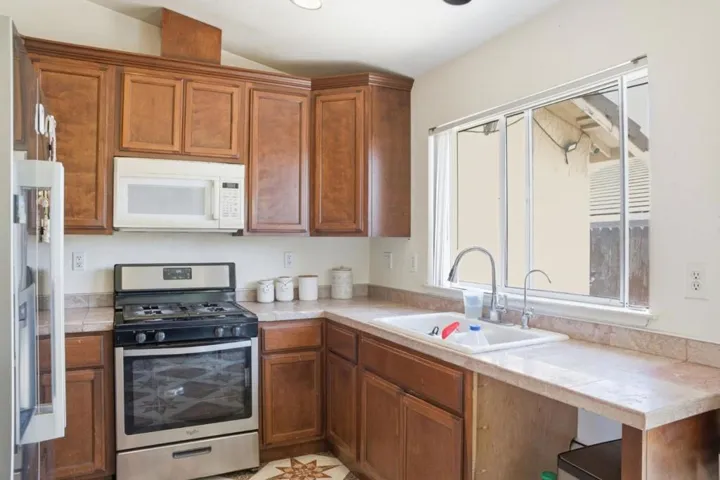 1015 Eagle Drive, Salinas, California 93905
