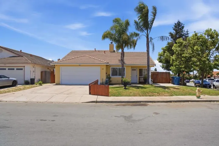 1015 Eagle Drive, Salinas, California 93905