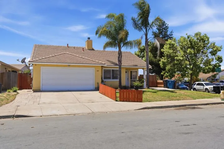 1015 Eagle Drive, Salinas, California 93905