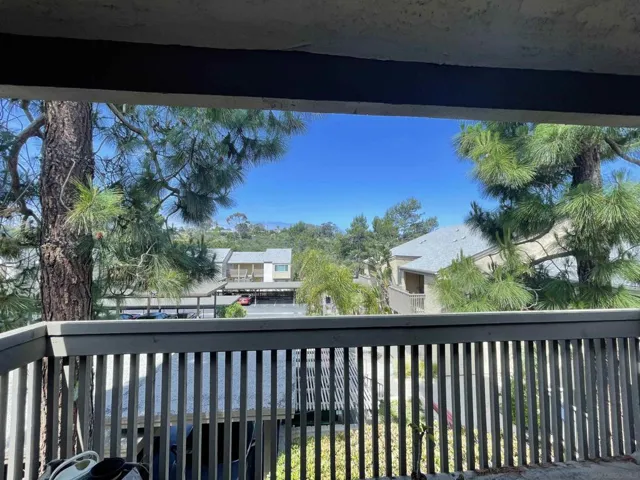 8571 Villa La Jolla Drive L, La Jolla, California 92037