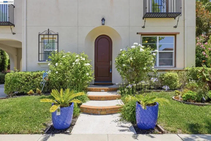 3294 Griffon St, Danville, California 94506