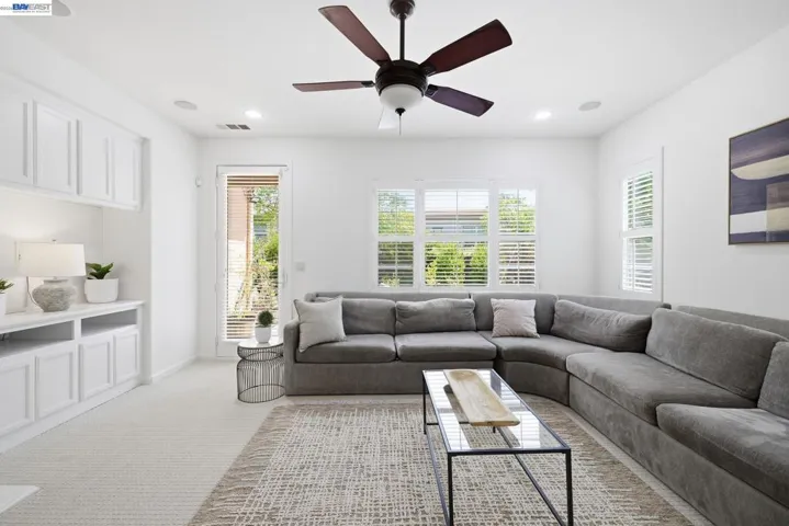 3294 Griffon St, Danville, California 94506