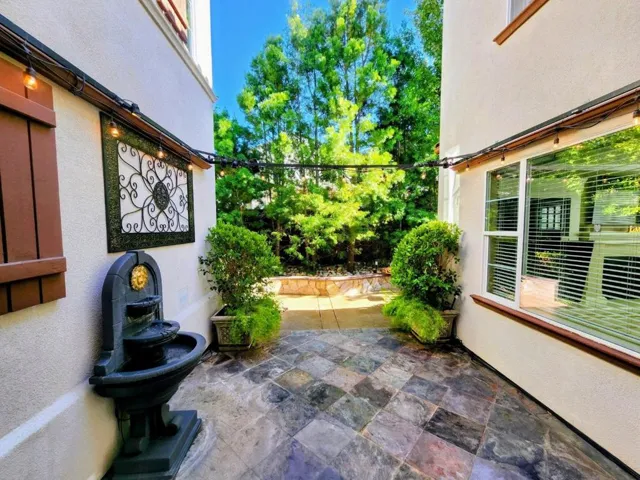 Peaceful Side Patio & Fountain