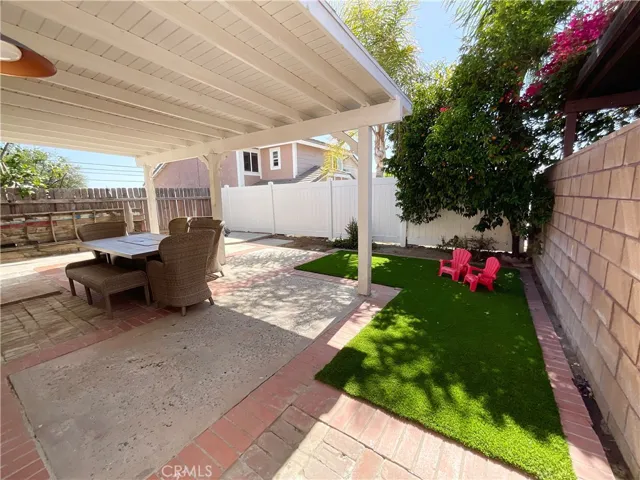 1015 Christobal, Colton, California 92324