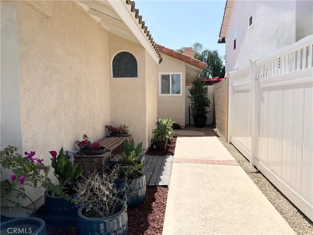 1015 Christobal, Colton, California 92324