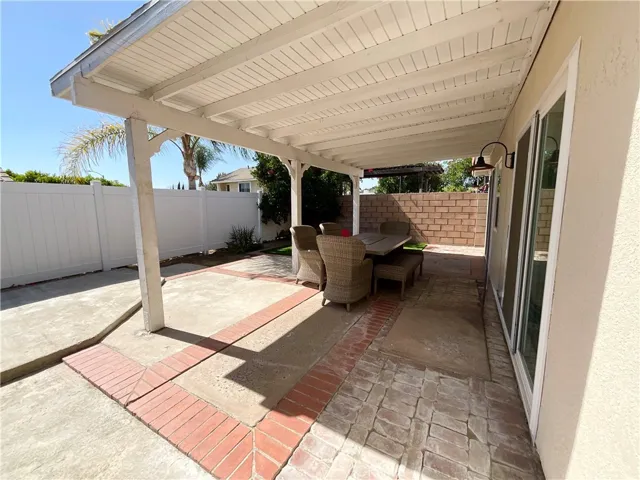 1015 Christobal, Colton, California 92324