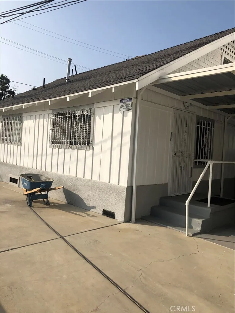 2917 Walton, Los Angeles, California 90007 — photo 4