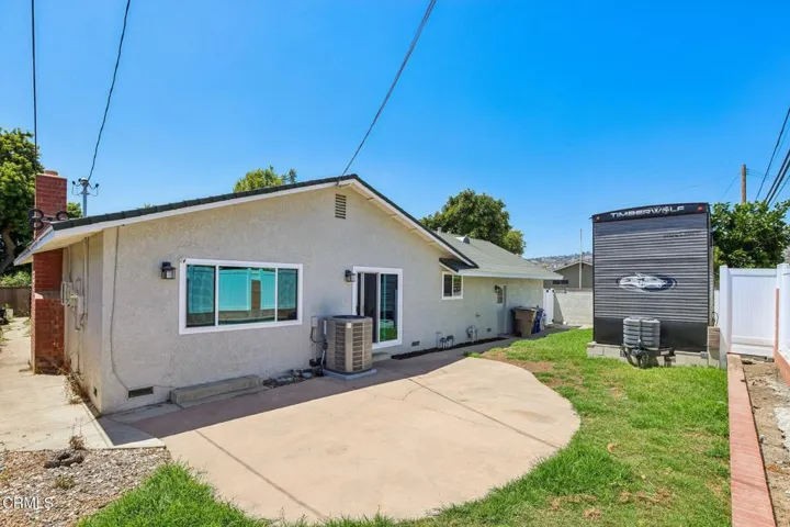 32-web-or-mls-Dunnigan St-S0106-032