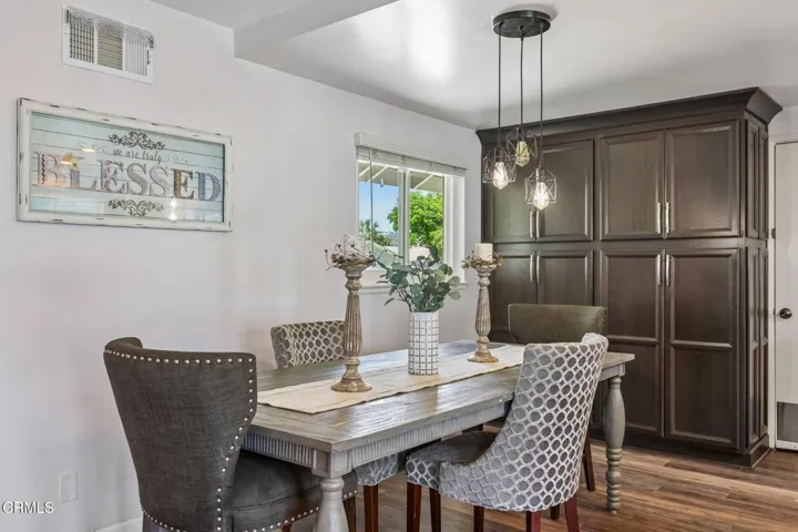 9-web-or-mls-Dunnigan St-S0106-009