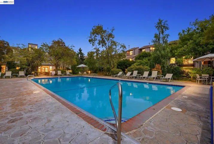 Community pool