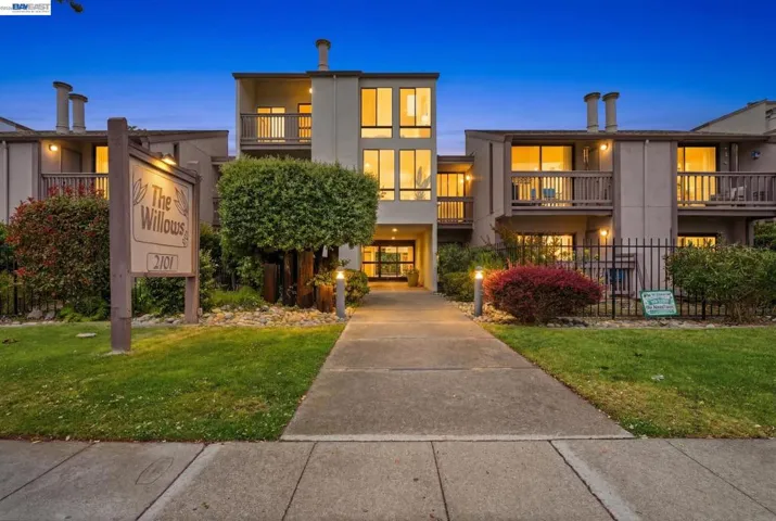 Beach front.  Actual unit is above the main front entrance.