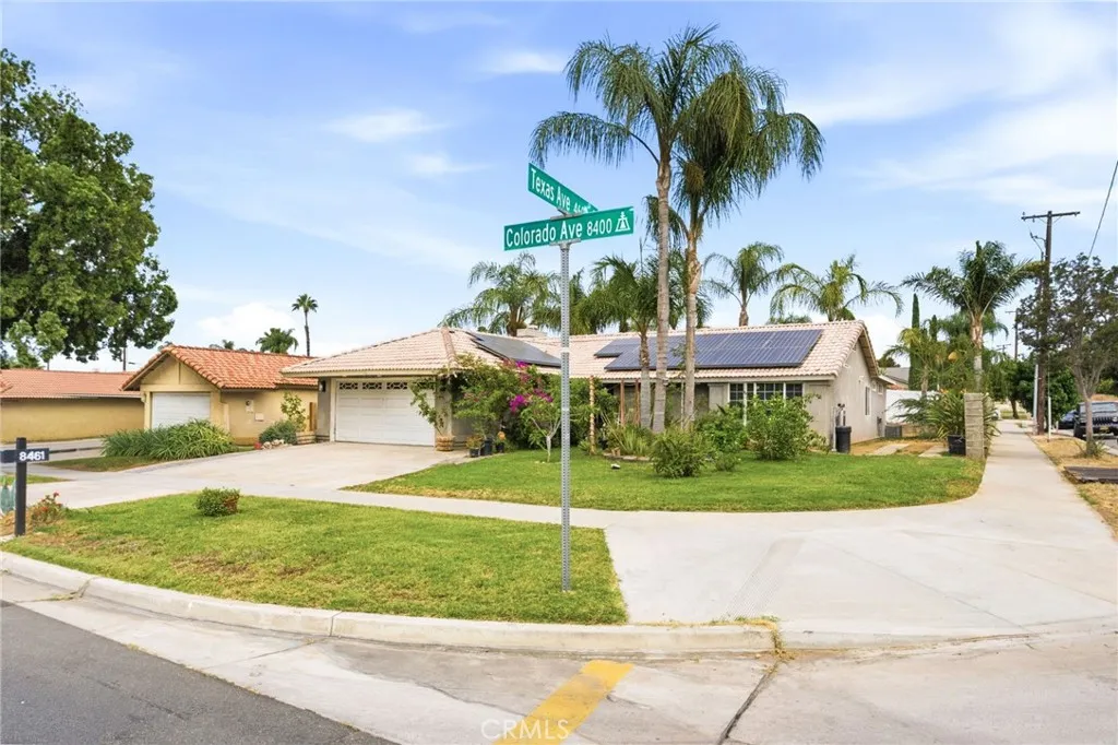 Corner Lot View