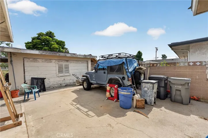 15043 Howellhurst, Baldwin Park, California 91706