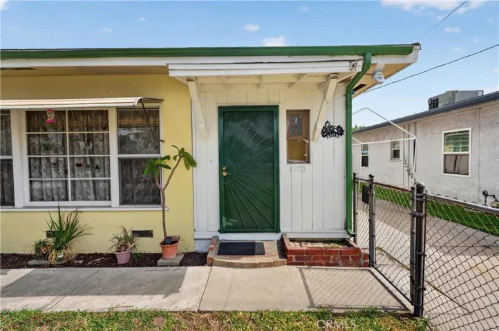 15043 Howellhurst, Baldwin Park, California 91706