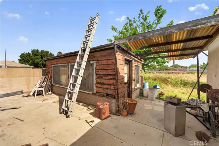 15043 Howellhurst, Baldwin Park, California 91706