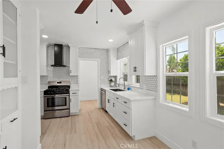 2747 N G, San Bernardino, California 92405