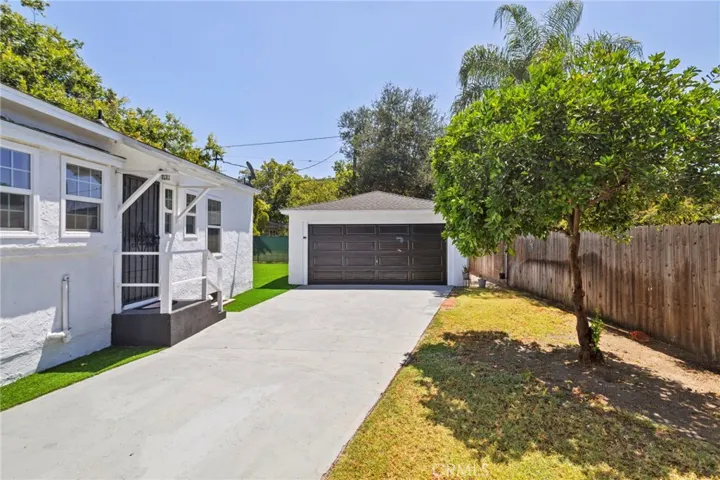 2747 N G, San Bernardino, California 92405