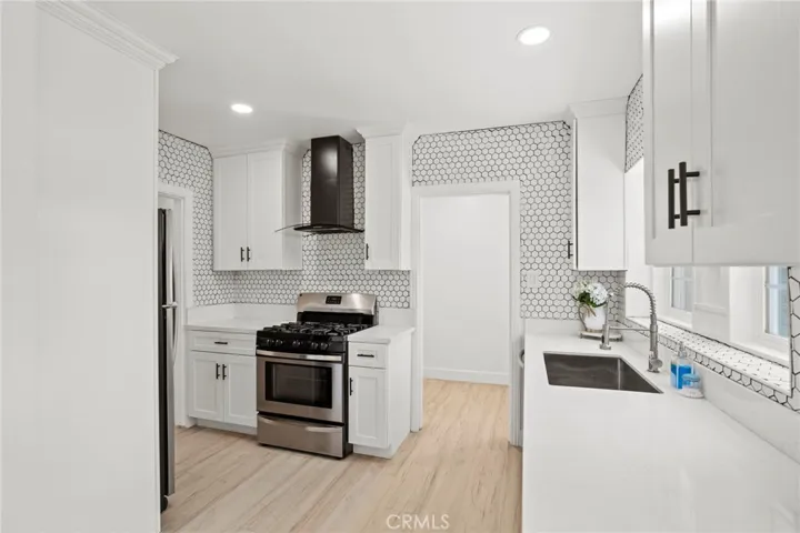 2747 N G, San Bernardino, California 92405