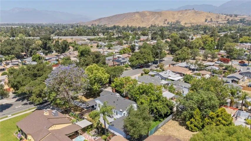 2747 N G, San Bernardino, California 92405