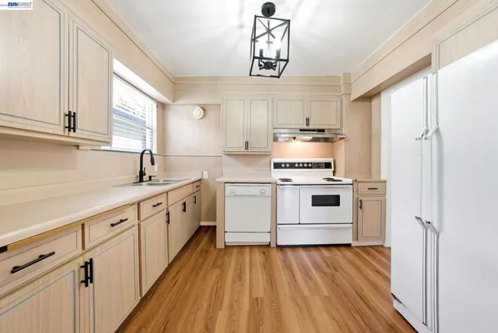 2635 19th Ave, Oakland, California 94606