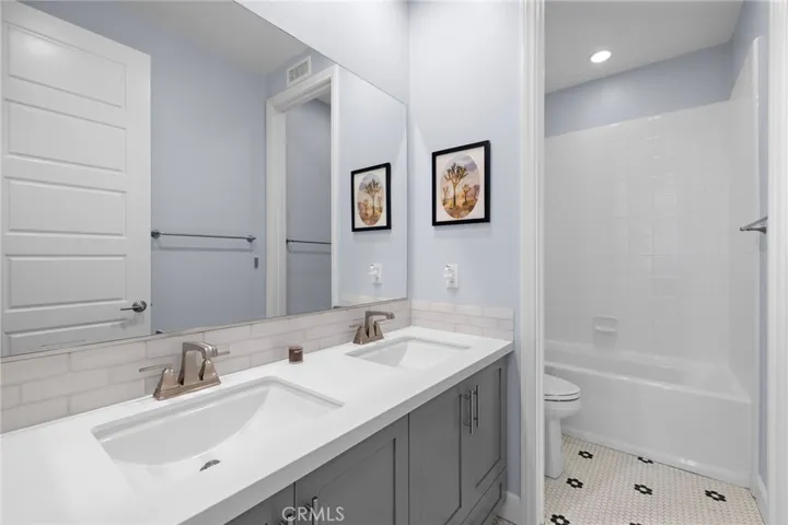 64 Ventada, Rancho Mission Viejo, California 92694