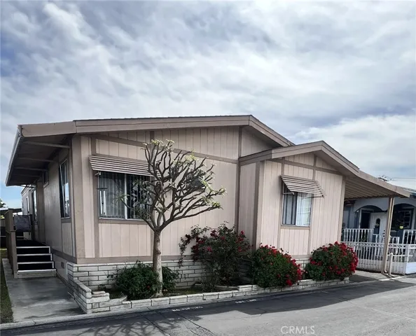 16707 Garfield Avenue 2008, Paramount, California 90723