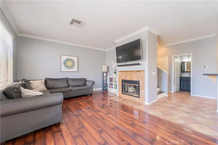 25409 Holly Beach Drive, Saugus, California 91350