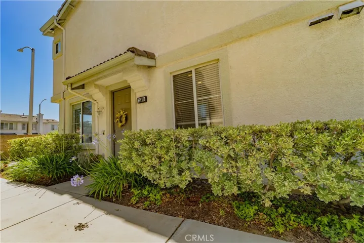 25409 Holly Beach Drive, Saugus, California 91350