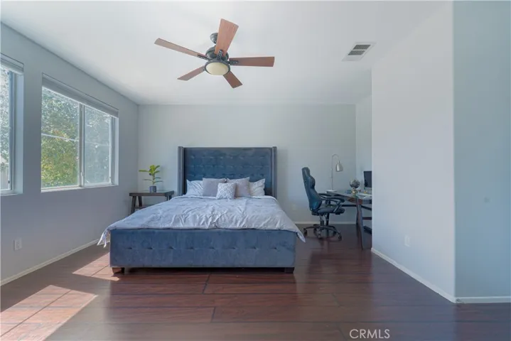 25409 Holly Beach Drive, Saugus, California 91350