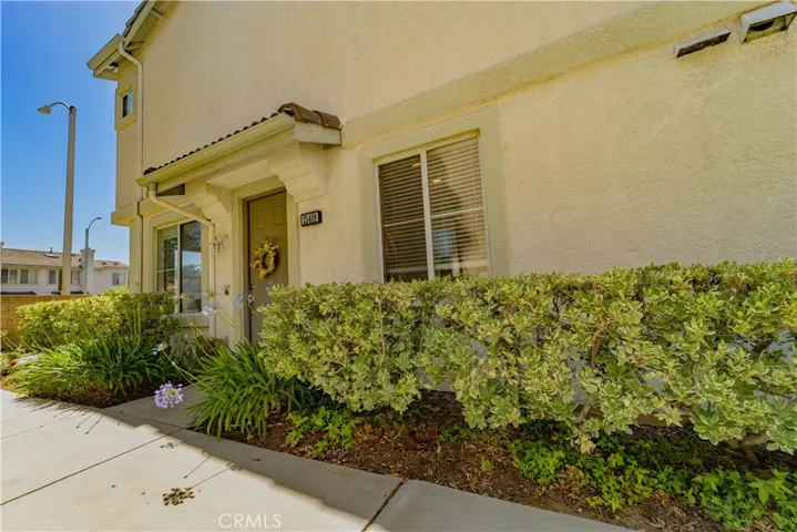 25409 Holly Beach Drive, Saugus, California 91350