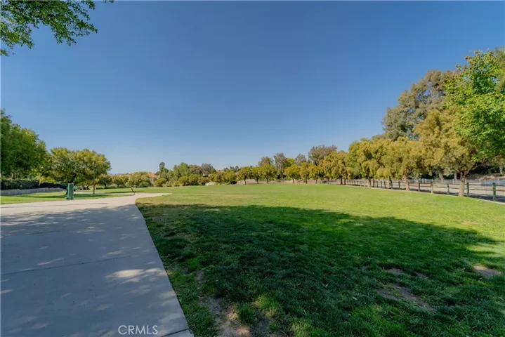 25409 Holly Beach Drive, Saugus, California 91350