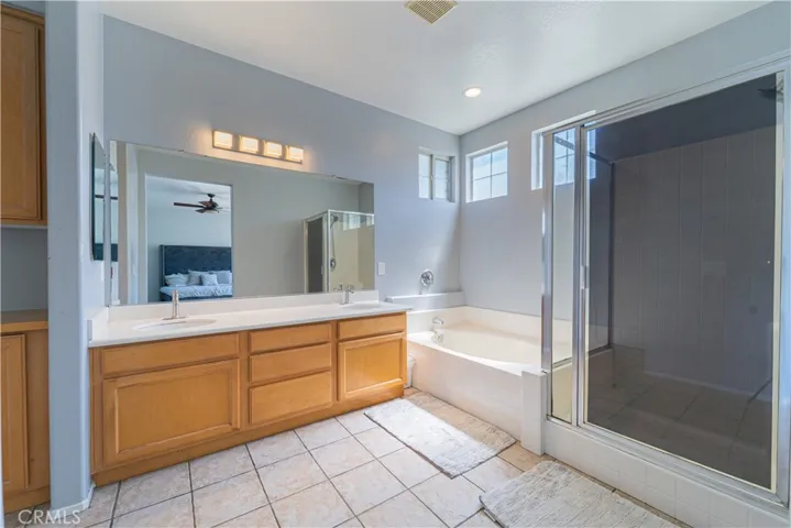 25409 Holly Beach Drive, Saugus, California 91350