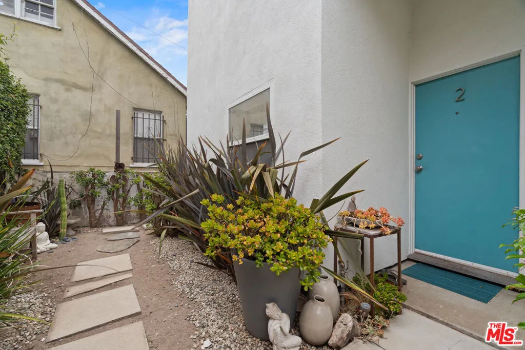563 Westminster Avenue, Venice, California 90291 — photo 5