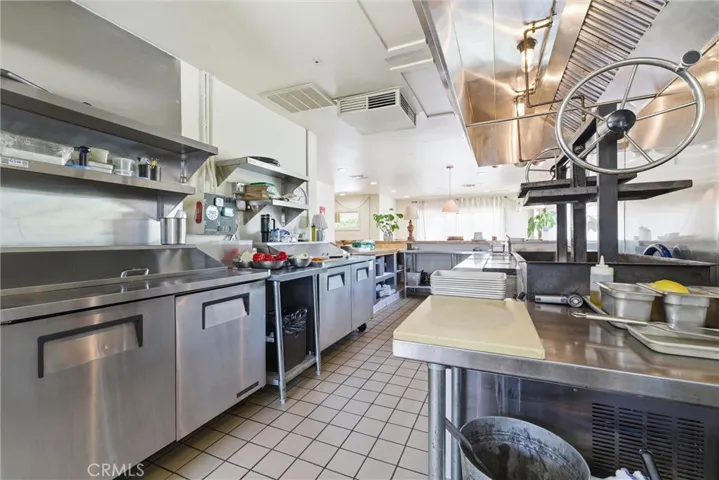 2030 E 7th Street, Long Beach, California 90804