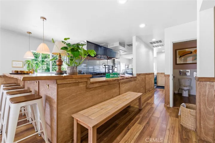 2030 E 7th Street, Long Beach, California 90804