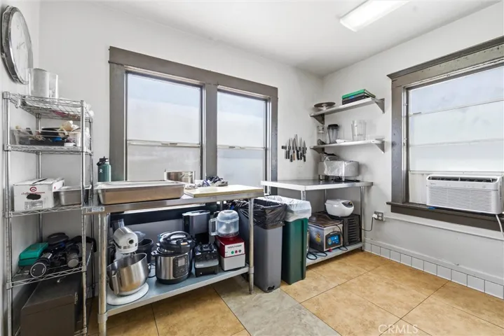2030 E 7th Street, Long Beach, California 90804