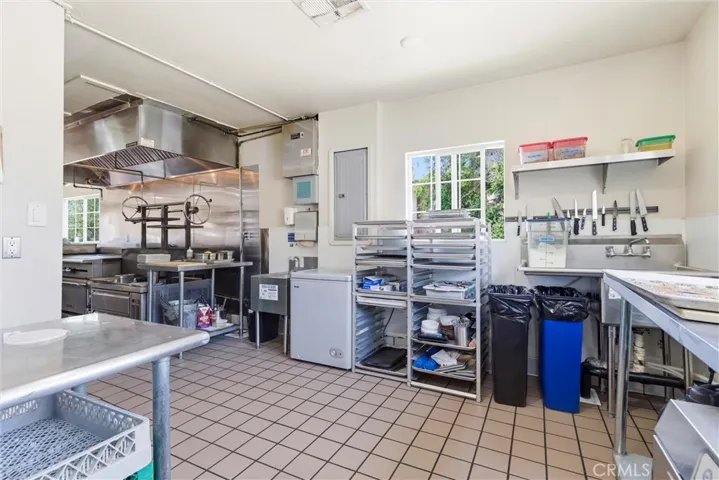 2030 E 7th Street, Long Beach, California 90804