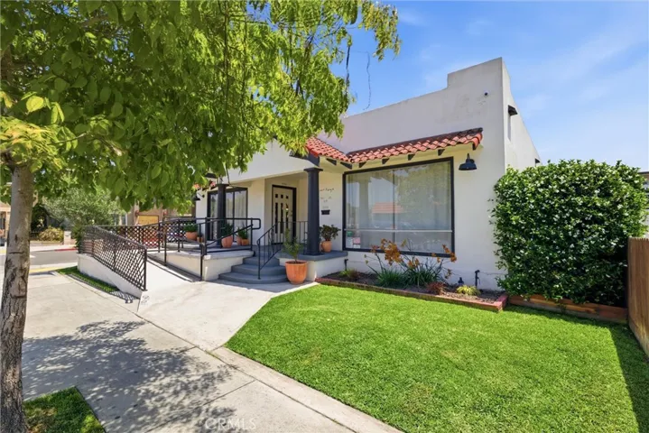 2030 E 7th Street, Long Beach, California 90804