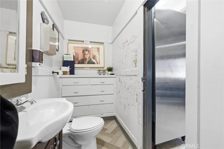 2030 E 7th Street, Long Beach, California 90804