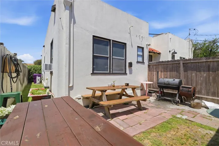 2030 E 7th Street, Long Beach, California 90804