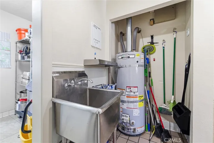 2030 E 7th Street, Long Beach, California 90804